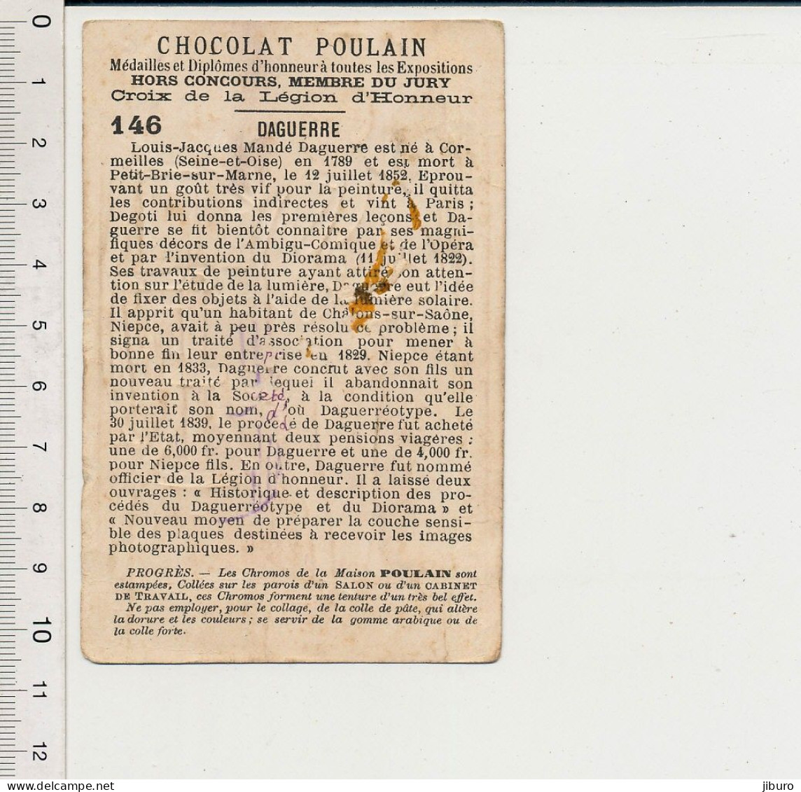 (défauts) Image Chromo Gaufrée Ancienne Chocolat Poulain Portrait Daguerre Appareil Photographique Ancien Photographie - Poulain