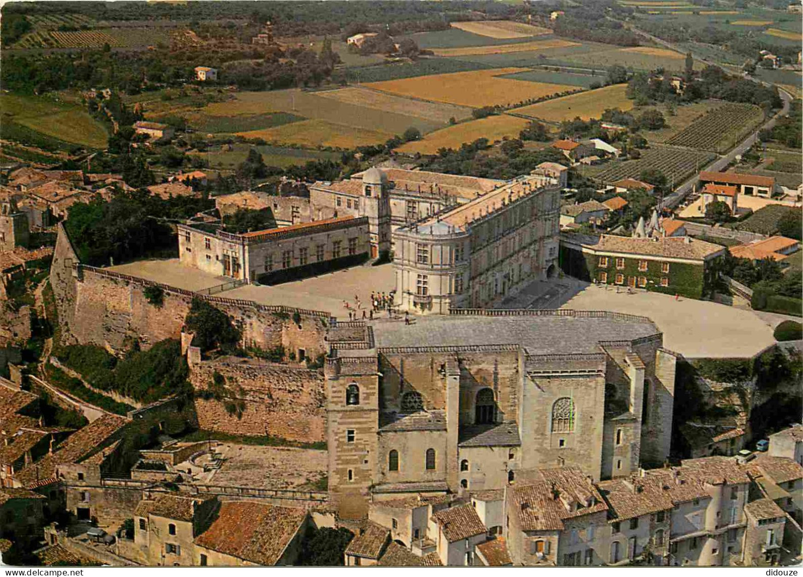 26 - Grignan - Le Château - Vue Aérienne - CPM - Voir Scans Recto-Verso - Grignan