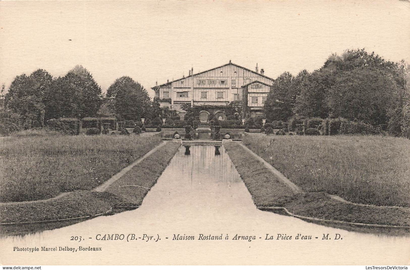 FRANCE - Cambo (B Pyr) - Vue Sur La Maison Rostand à Arnaga - La Pièce D'eau - M D - Carte Postale Ancienne - Cambo-les-Bains