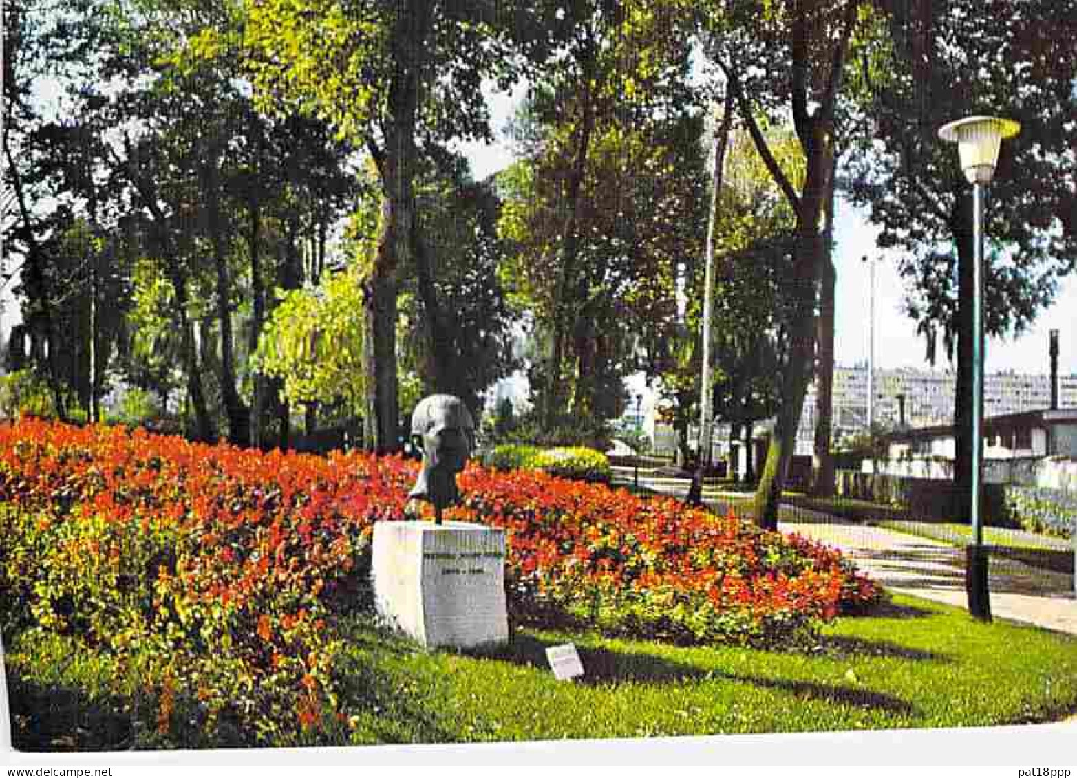 BON Lot de 45 cartes de PARCS & JARDINS CPSM-CPM grand format dont 19 dentelées (FRANCE 1960-90's) Arbre Fleur Roseraie