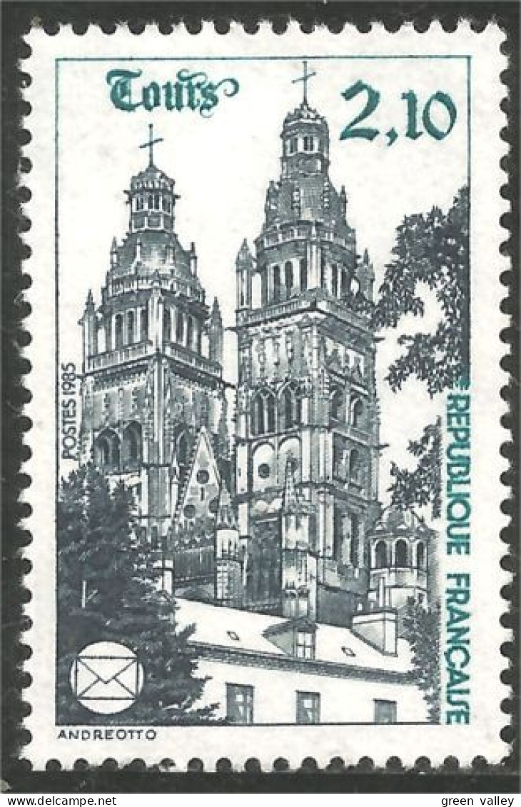 353 France Yv 2370 Cathédrale Tours Cathedral MNH ** Neuf SC (2370-1b) - Churches & Cathedrals