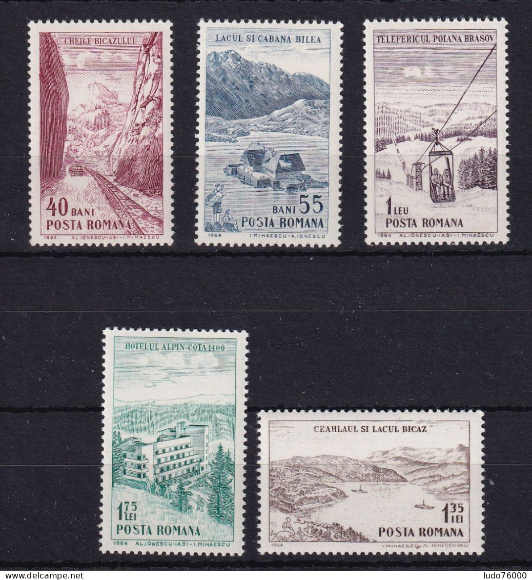 D 784 / ROUMANIE / LOT N° 2013/2017 NEUF** COTE 5€ - Collections