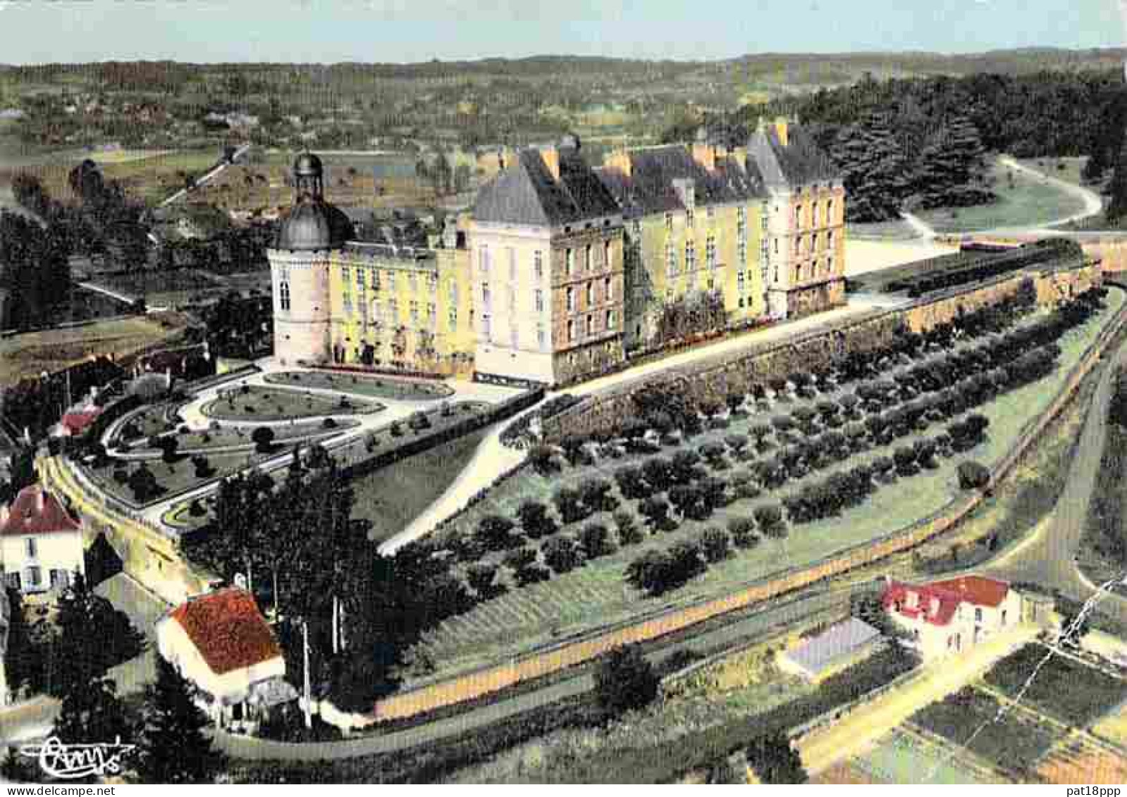 BON Lot de 40 cartes de CHATEAUX de VILLAGES (FRANCE 12 CPA + 5 CPSM PF + 23 CPSM GF dont 20 CPSM dentelées noir/blanc)