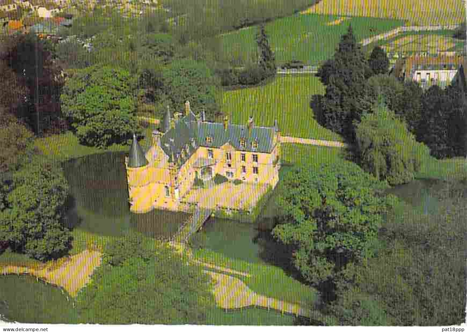 BON Lot de 40 cartes de CHATEAUX de VILLAGES (FRANCE 12 CPA + 5 CPSM PF + 23 CPSM GF dont 20 CPSM dentelées noir/blanc)