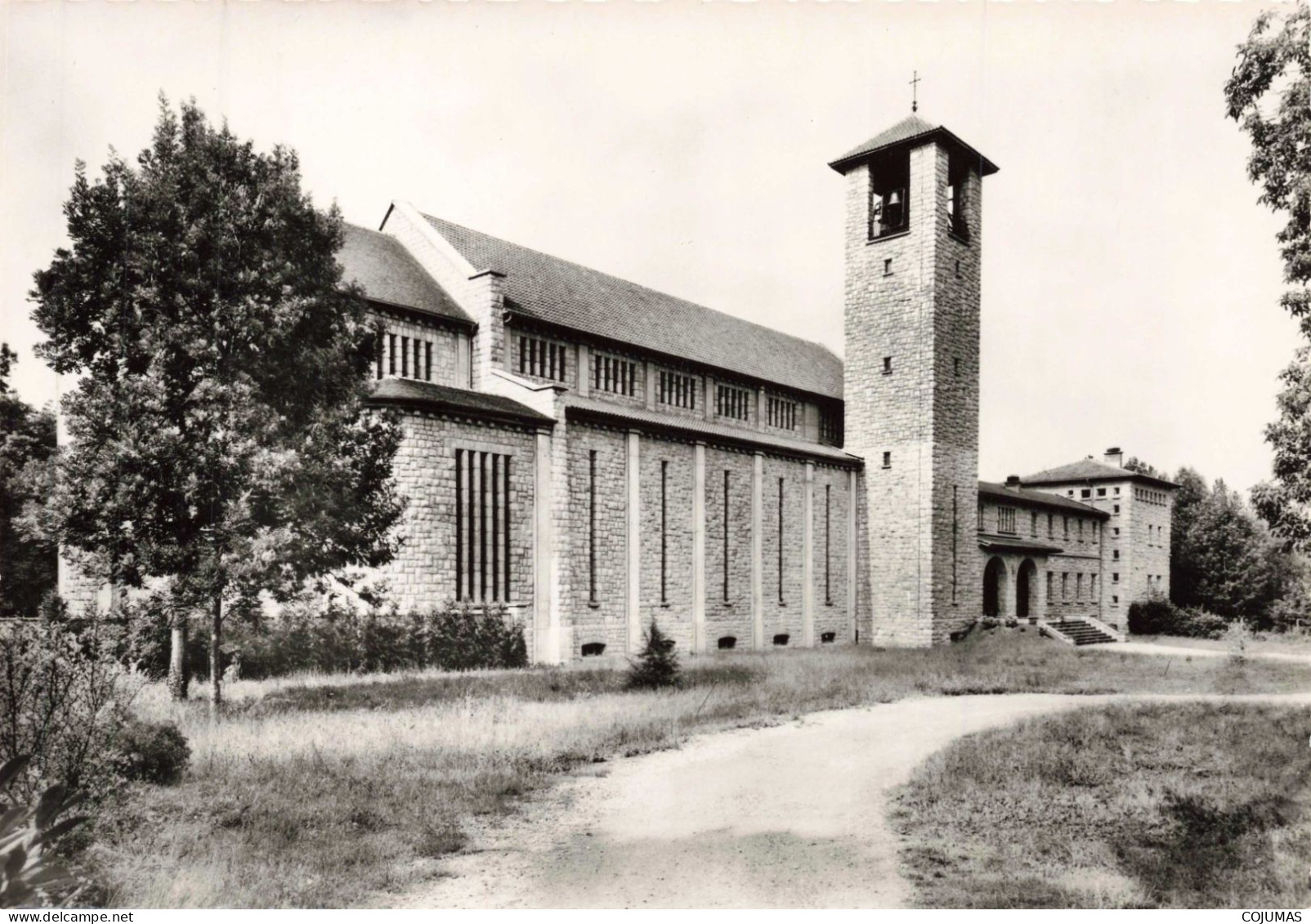 65 - TOURNAY _S27895_ Abbaye Notre Dame - L'Eglise Et L'Hôtellerie - LESCUYER - CPSM 15x10 Cm - Tournay