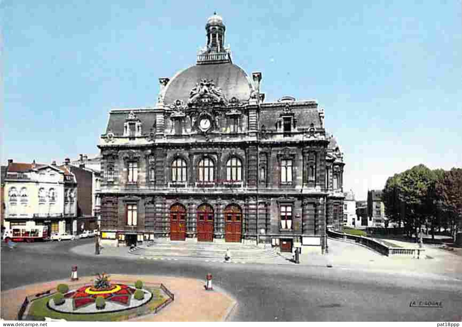 Lot de 45 cartes de MAIRIE - HOTEL DE VILLE (Villes et Villages) FRANCE : 10 CPA + 5 CPSM PF + 30 CPSM-CPM (1960-90's)