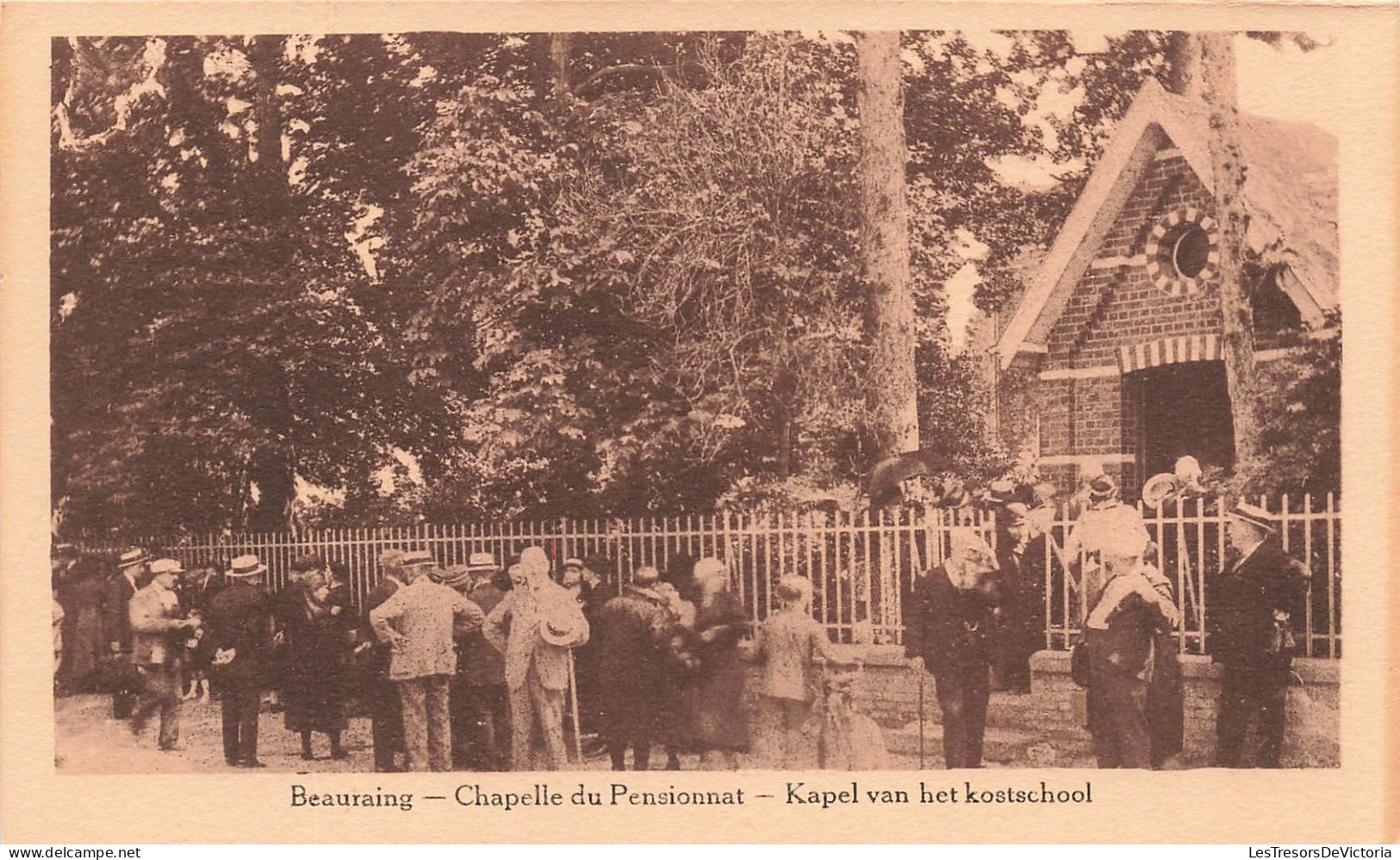 BELGIQUE - Beauraing - Chapelle Du Pensionnat - Animé  - Carte Postale Ancienne - Beauraing