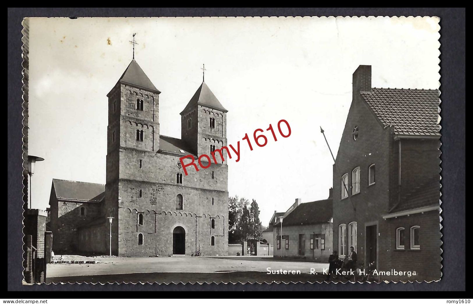 Susteren - Salvatorkerk . R.K. Kerk H. Amelberga. Echte Fotografie. Photo-carte. 2 Scans. - Sonstige & Ohne Zuordnung