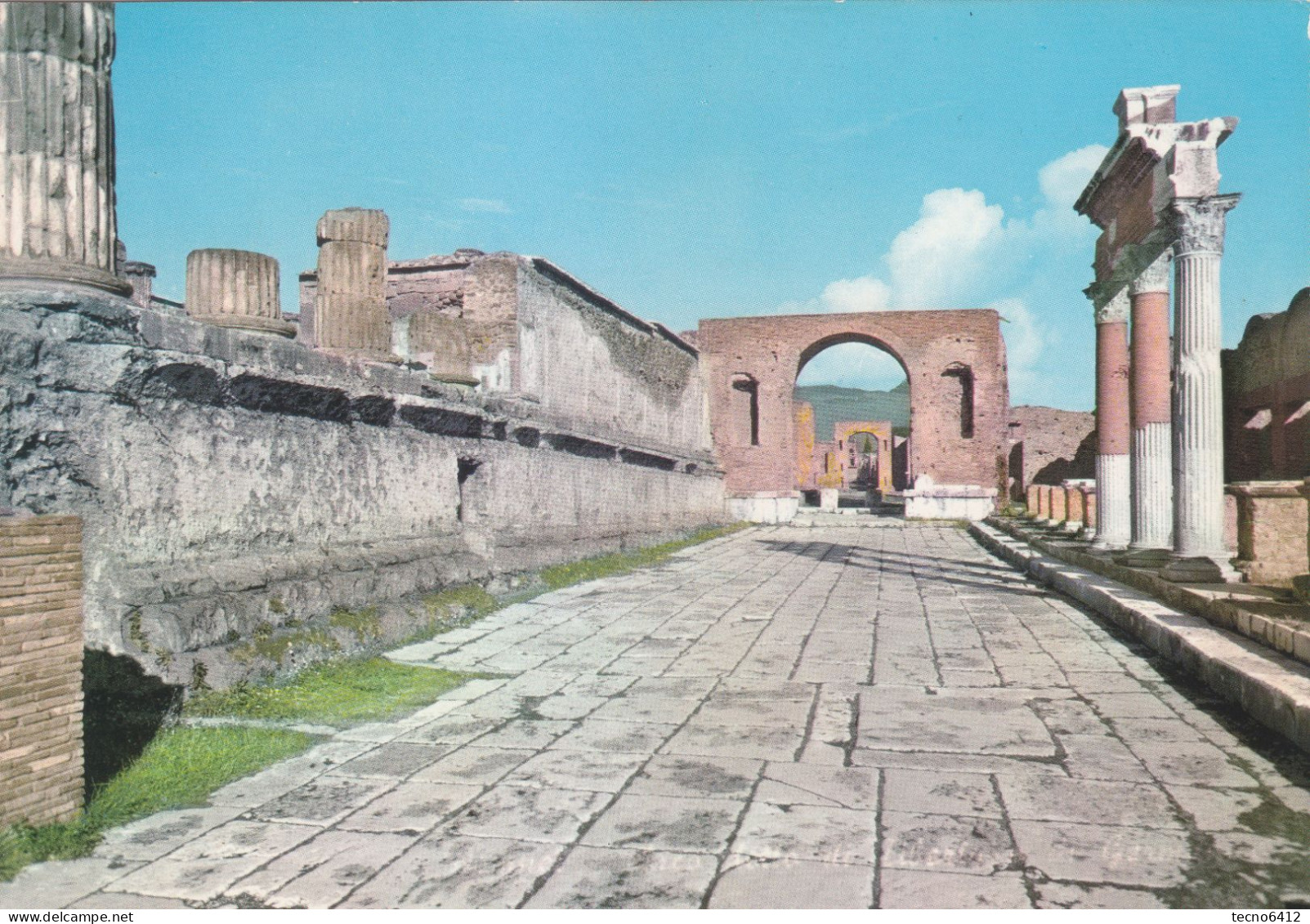 Pompei( Napoli ) - Particolare Del Foro - Non Viaggiata - Pompei