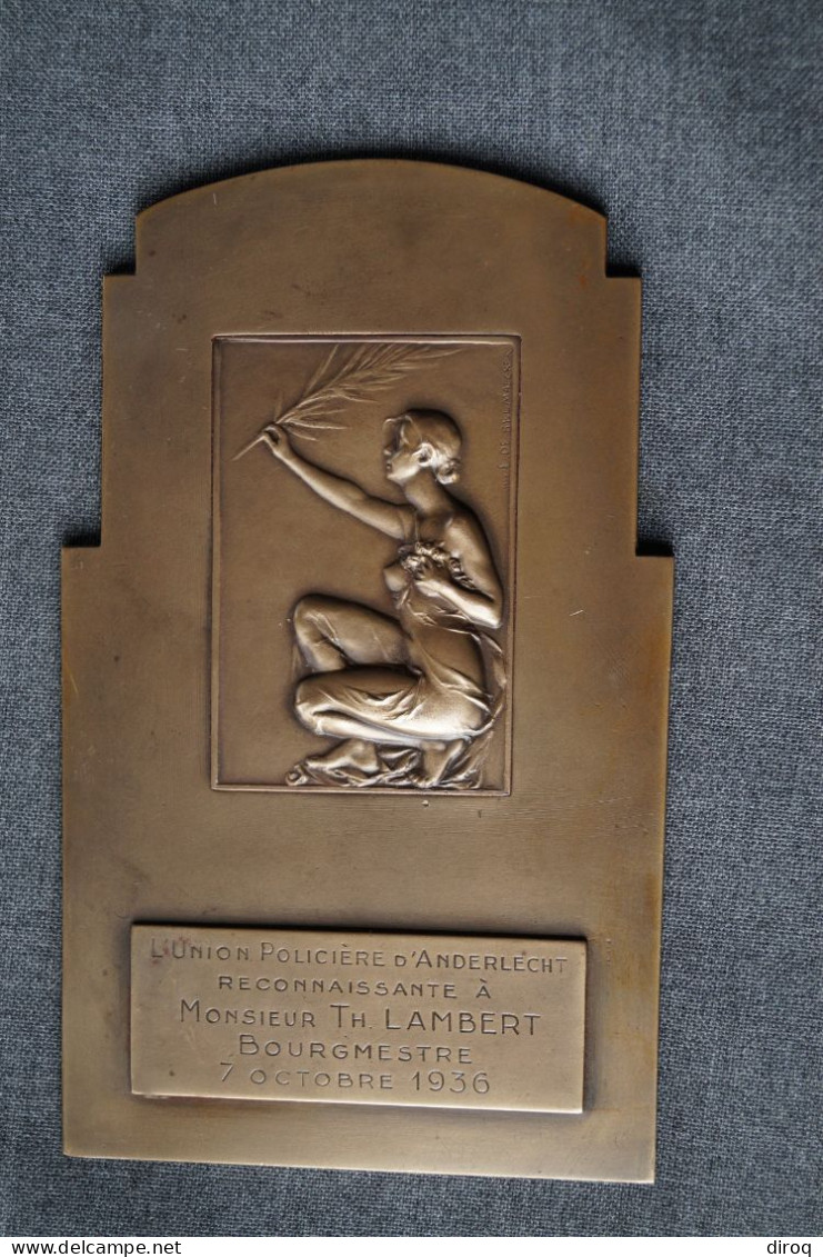 Police D'Anderlecht,daté Du 7/10/1936,pour Mr. Théophile Lambert,Bougmestre, Scupture Sur Bronze,160 Mm./100 Mm. - Polizia