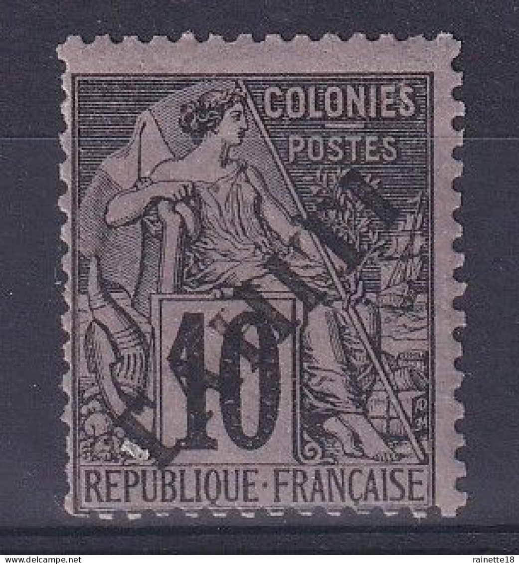 Tahiti        11 * - Unused Stamps