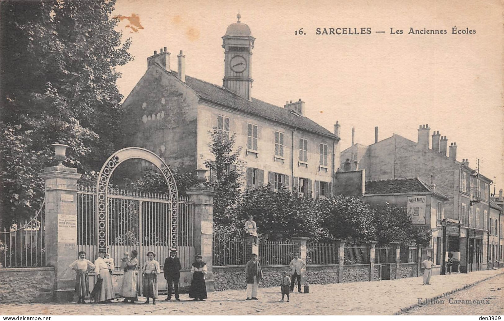 SARCELLES (Val-d'Oise) - Les Anciennes Ecoles - Ecrit (2 Scans) - Sarcelles