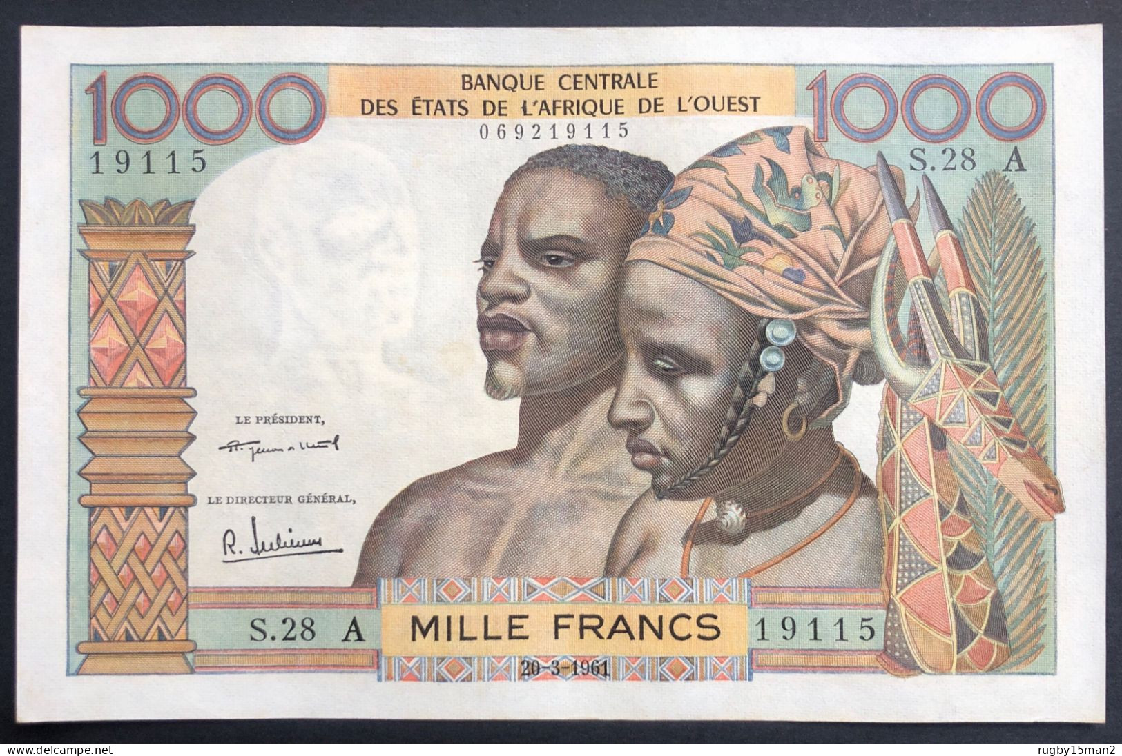 N°52 BILLET DE BANQUE 1000 FRANCS CÔTE D'IVOIRE 20/3/1961 SUP/SUP+/XF+ - Costa D'Avorio