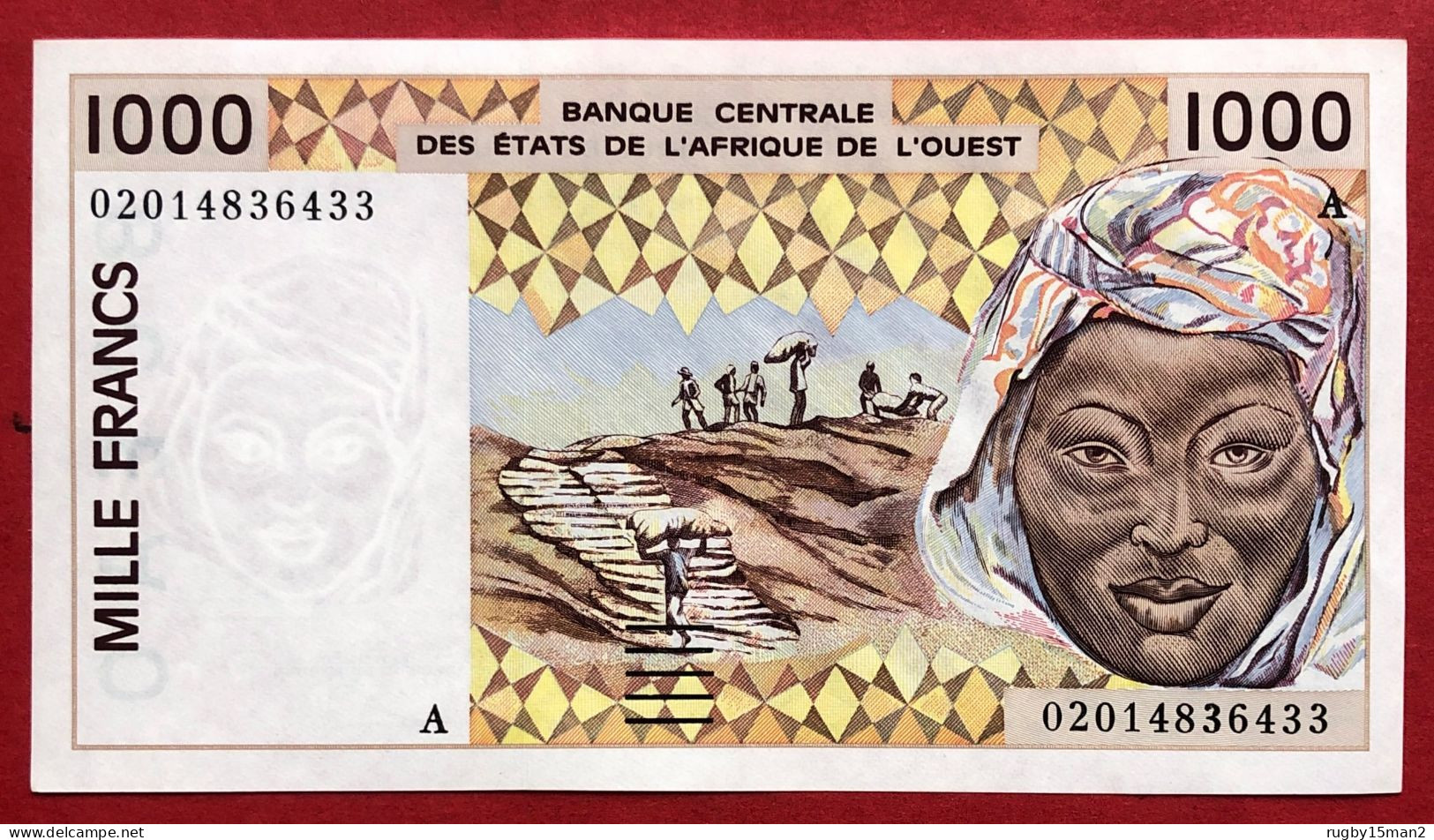 N°53 BILLET DE BANQUE DE 1000 FRANCS CÔTE D'IVOIRE 2002 NEUF / UNC - Côte D'Ivoire