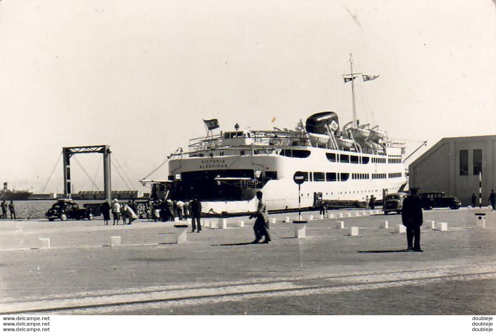 ESPAGNE   CEUTA  Una Vista Del Puerto Y Regada Del Vapor Correo  ............ CARTE PHOTO GEVAERT - Ceuta