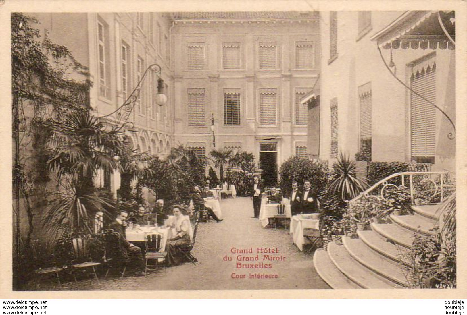 BELGIQUE   BRUXELLES   ....... Grand Hôtel Du Grand Miroir  Cour Intérieure - Cafés, Hotels, Restaurants