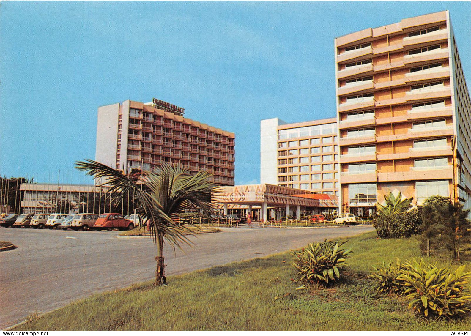REPUBLIQUE DU GABON LIBREVILLE L Hotel Okoume Palace 13(scan Recto-verso) MA206 - Gabon
