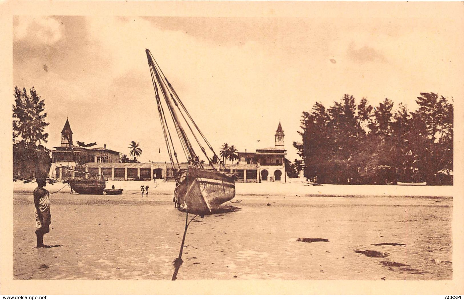 TANZANIE Missions Des Peres Du Saint Esprit Plage De BAGAMOYO Un Dhow Echoue 1(scan Recto-verso) MA243 - Tanzanie