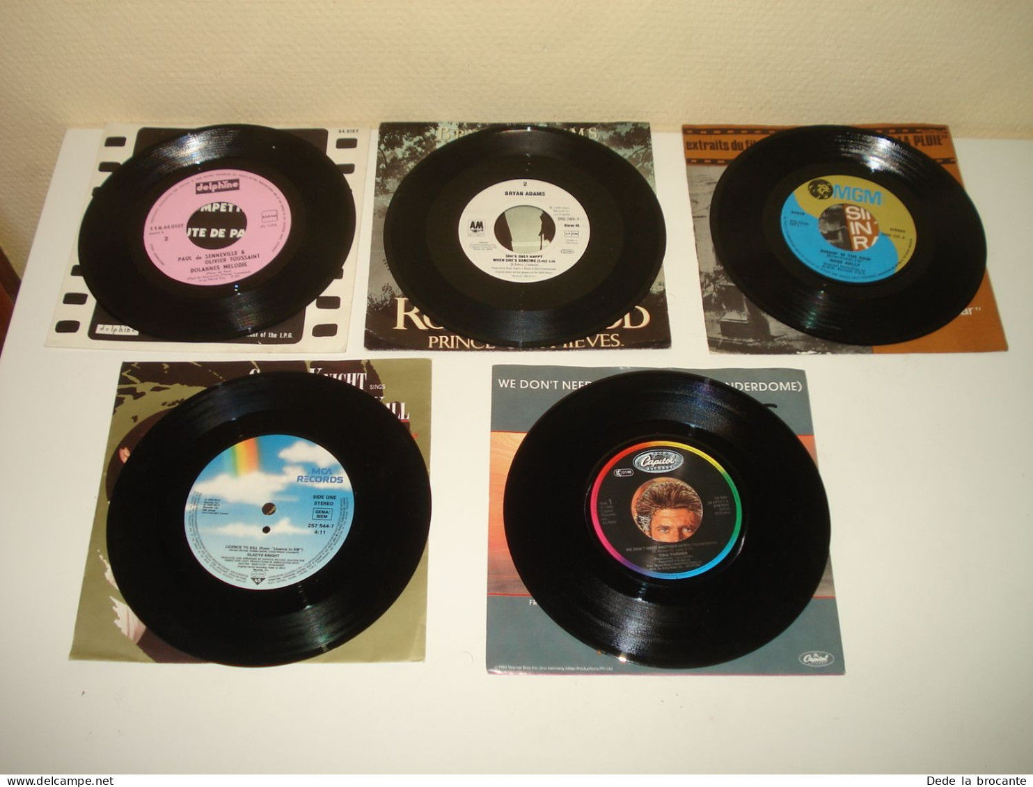 B15/ 5 Vinyles  SP - 7" - Musique Film - James Bond - Tina Turner - Madmax ETC.. - Filmmusik