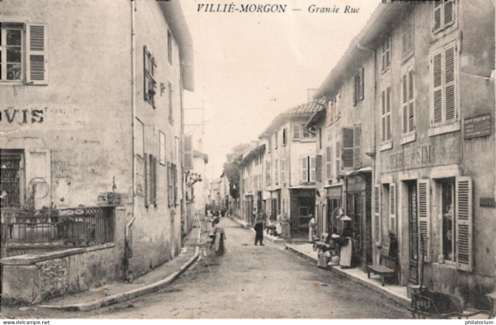 69  VILLIE MORGON  Grande Rue  Epicerie Simon, Quincaillerie Clovis, - Villie Morgon