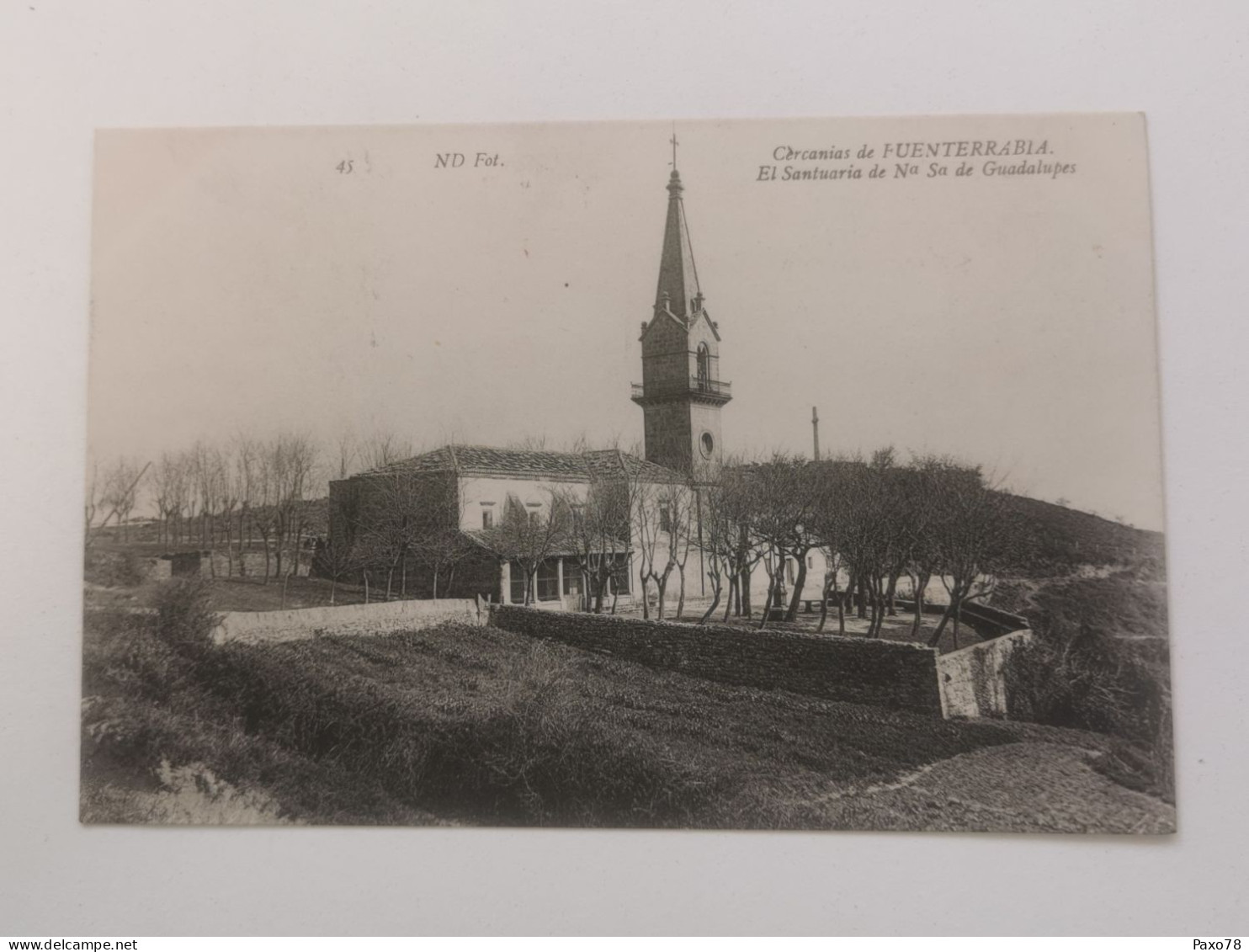 Fuenterrabia, El Santuaria De Nossa Senhora De Guadeloupe - Vari