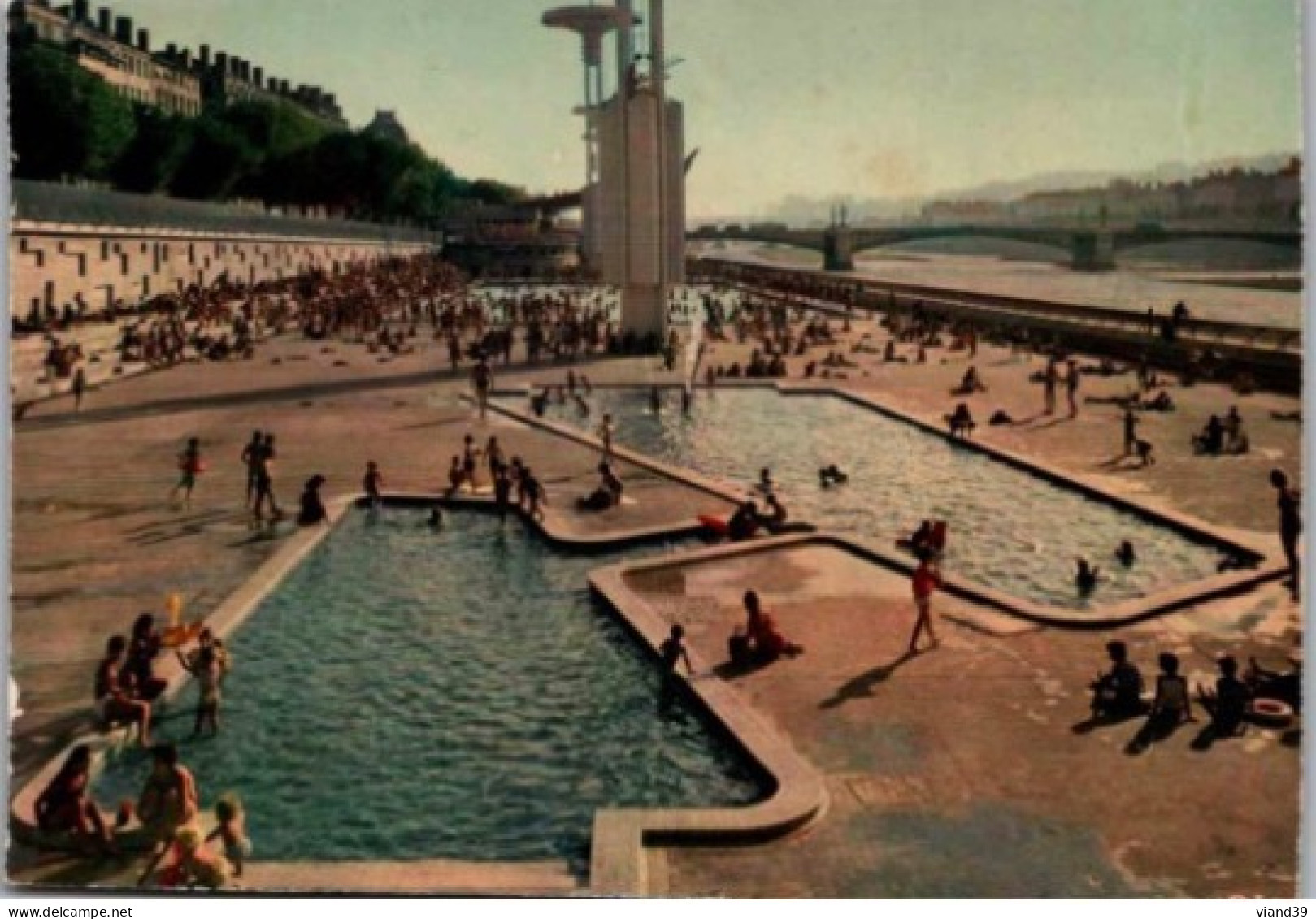 LYON. -  Piscine Sur Les Quais Du Rhône, Bassin Des Enfants.      Non écrite.      Traces De Collage Au Dos - Lyon 7