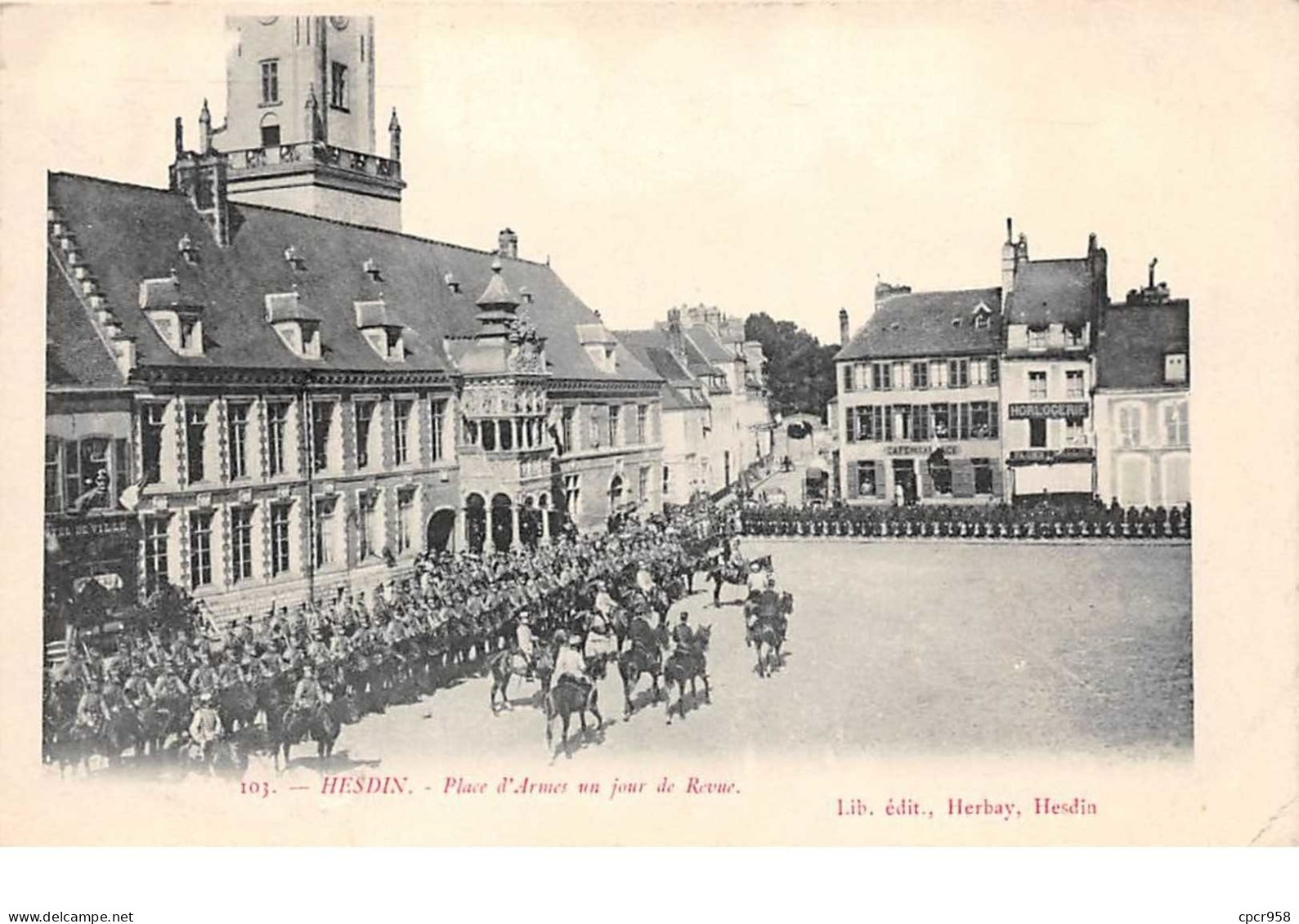 62.n°58539.hesdin.place D'armes Un Jour De Revue - Hesdin