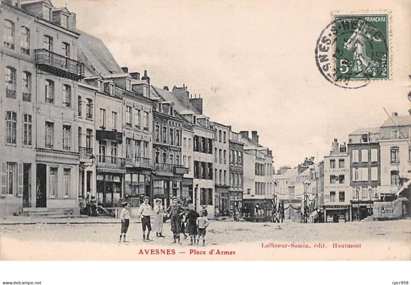 59.n°57219.avesnes.place D'armes - Avesnes Sur Helpe