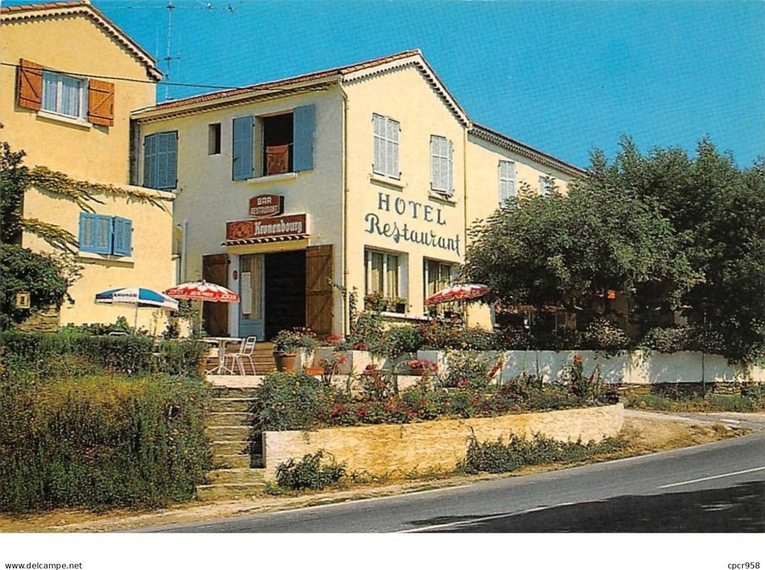 83 - N°151162 - Cavalaire-sur-mer - Cpsm 15cm X 10.5cm - Hôtel-restaurant "le Centro" - Cavalaire-sur-Mer