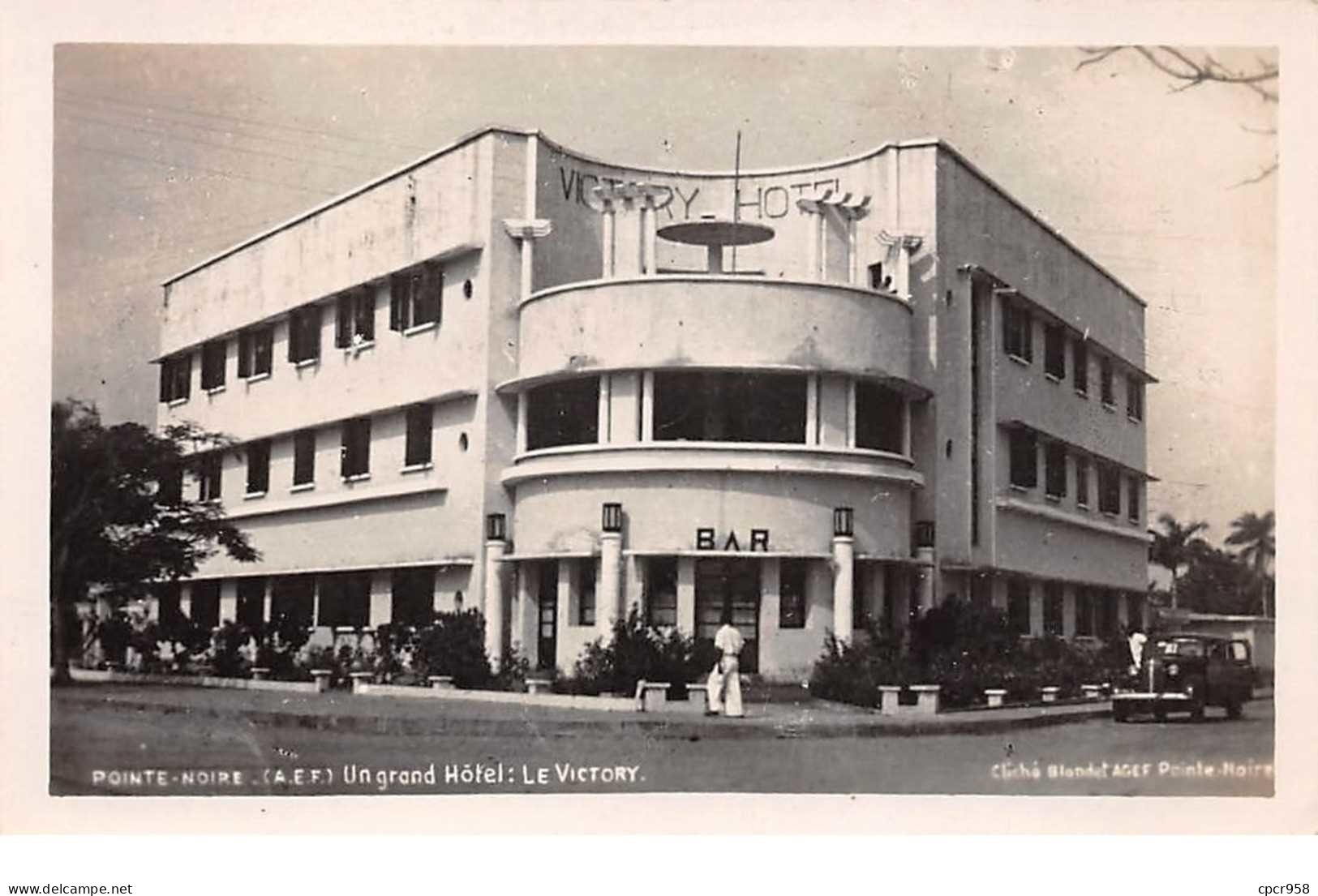 Congo - N°60946 - POINTE-NOIRE - Embouchure Ferroviaire Du Congo - Un Grand Hôtel Le Victory - Pointe-Noire