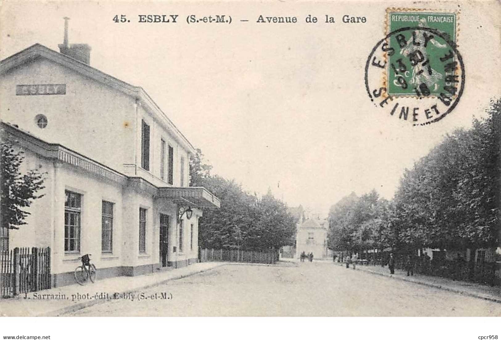 77. N° 104283 .esbly .avenue De La Gare . - Esbly