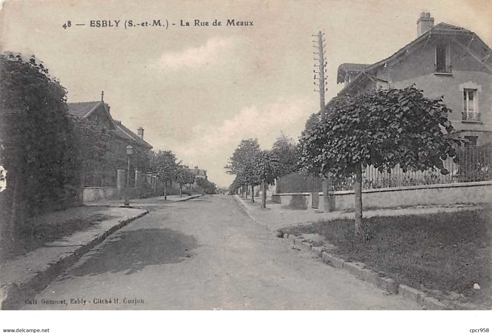 77. N° 104274 .esbly .la Rue De Meaux . - Esbly