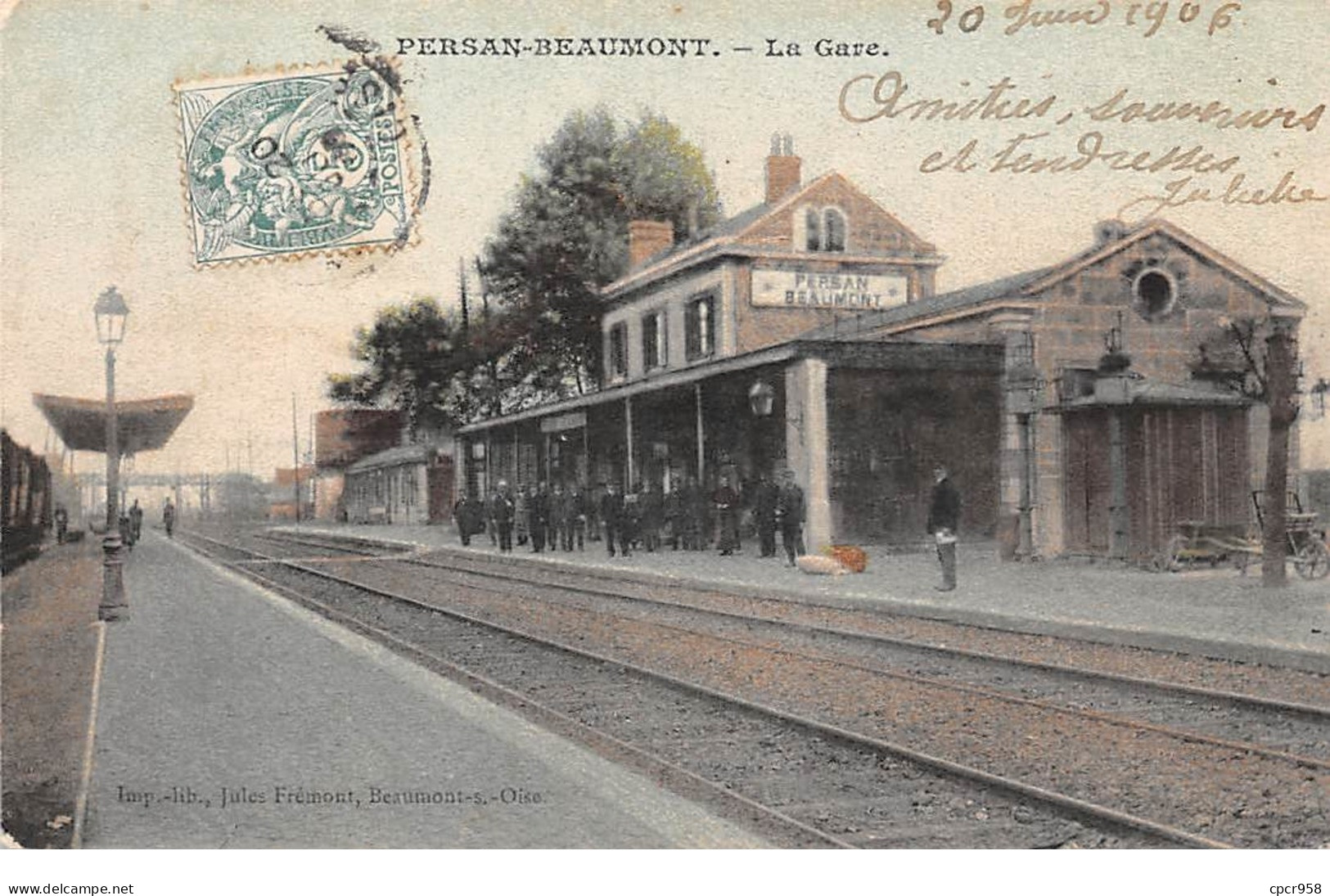 95 .n°  108020  . Persan Beaumont . Train .la Gare .vue Generale . - Persan