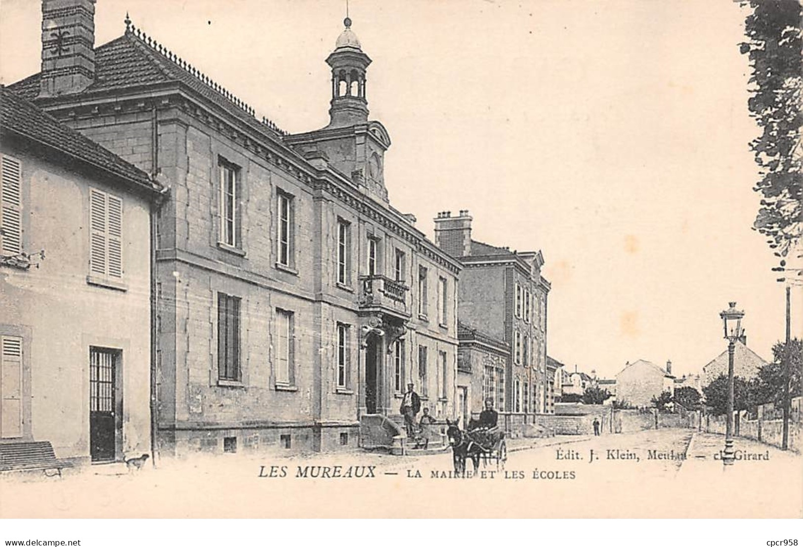 78  .n°  107768 . Les Mureaux . Attelage .la Mairie Et Les Ecoles . - Les Mureaux