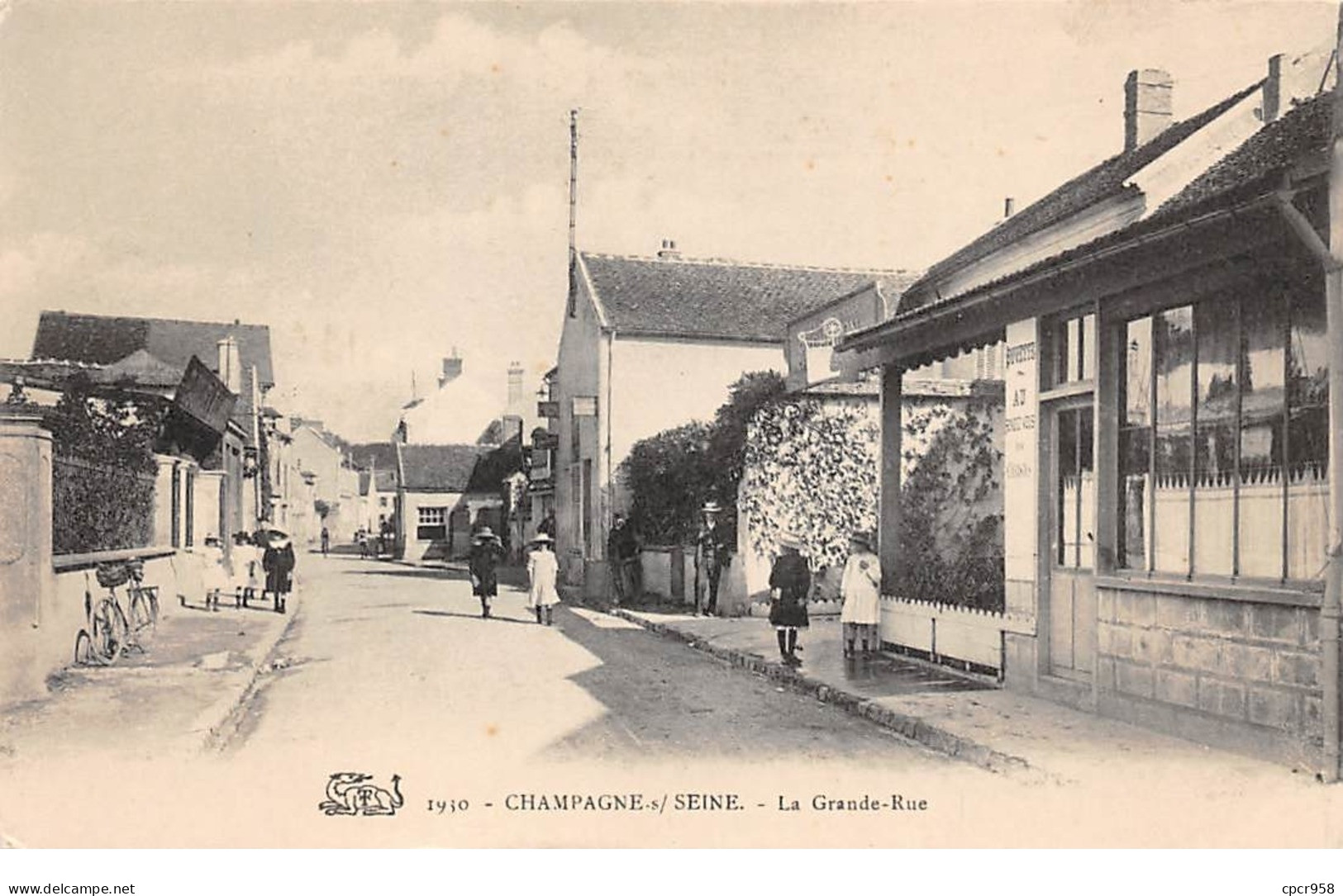 77  .n°  107725 . Champagne Sur Seine .la Grande Rue .cafe . - Champagne Sur Seine