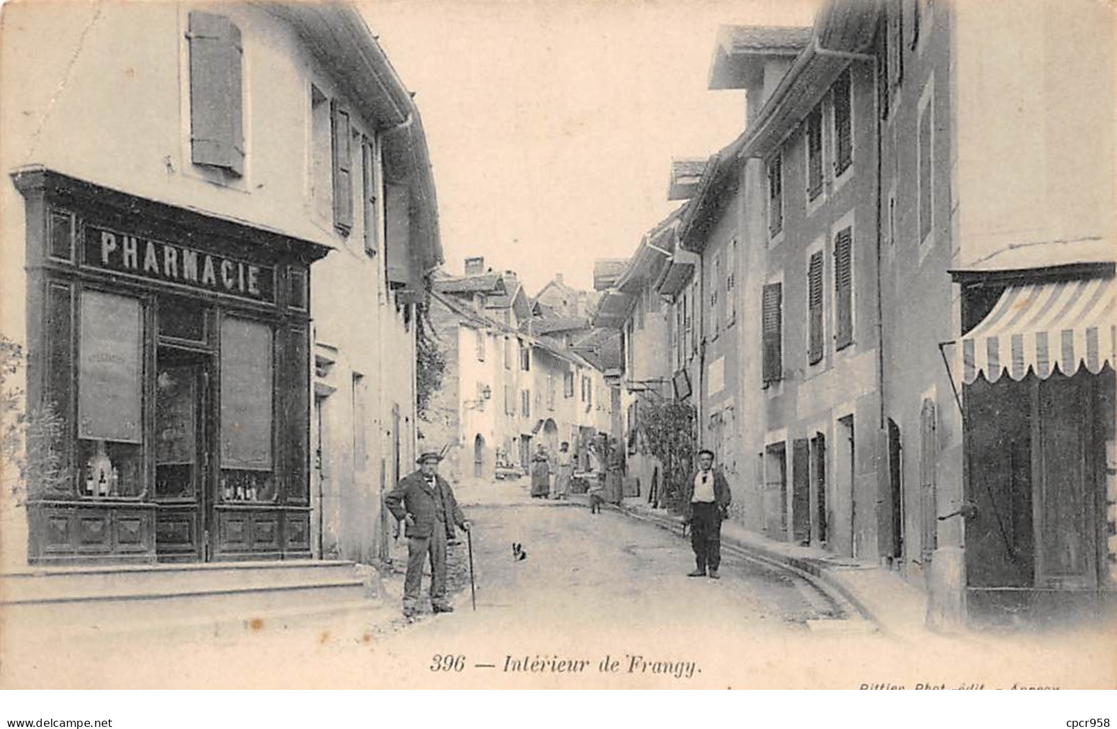 74 .n° 110199 . Frangy . Pharmacie . Interieur Du Village . - Frangy