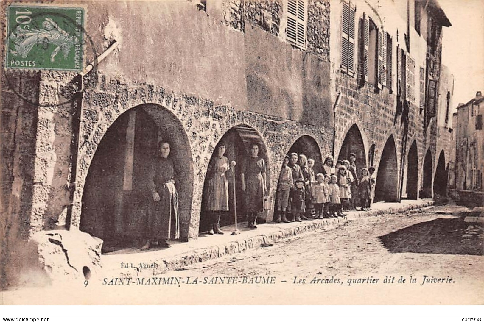 83 .n° 109023. Saint Maximin La Sainte Baume .judaica .les Arcades .quartier Dit De La Juiverie . - Saint-Maximin-la-Sainte-Baume