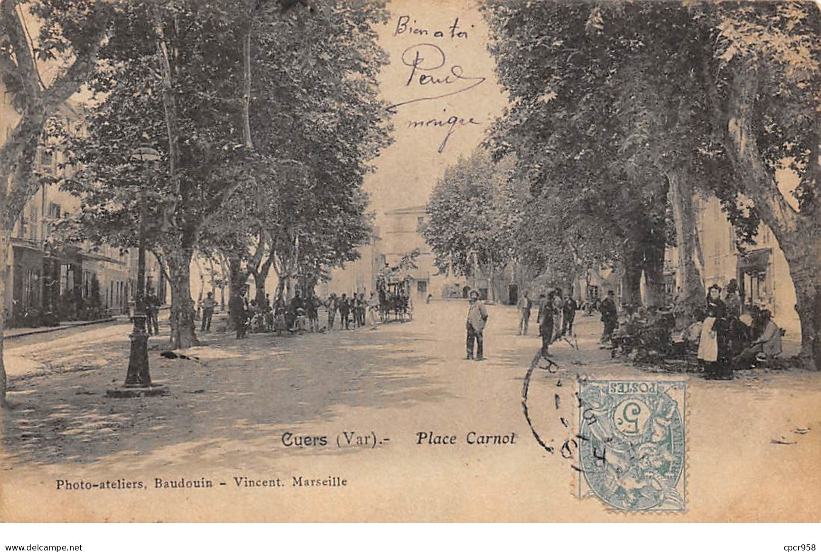 83 .n° 109021. Cuers . Attelage .place Carnot .villageois . - Cuers