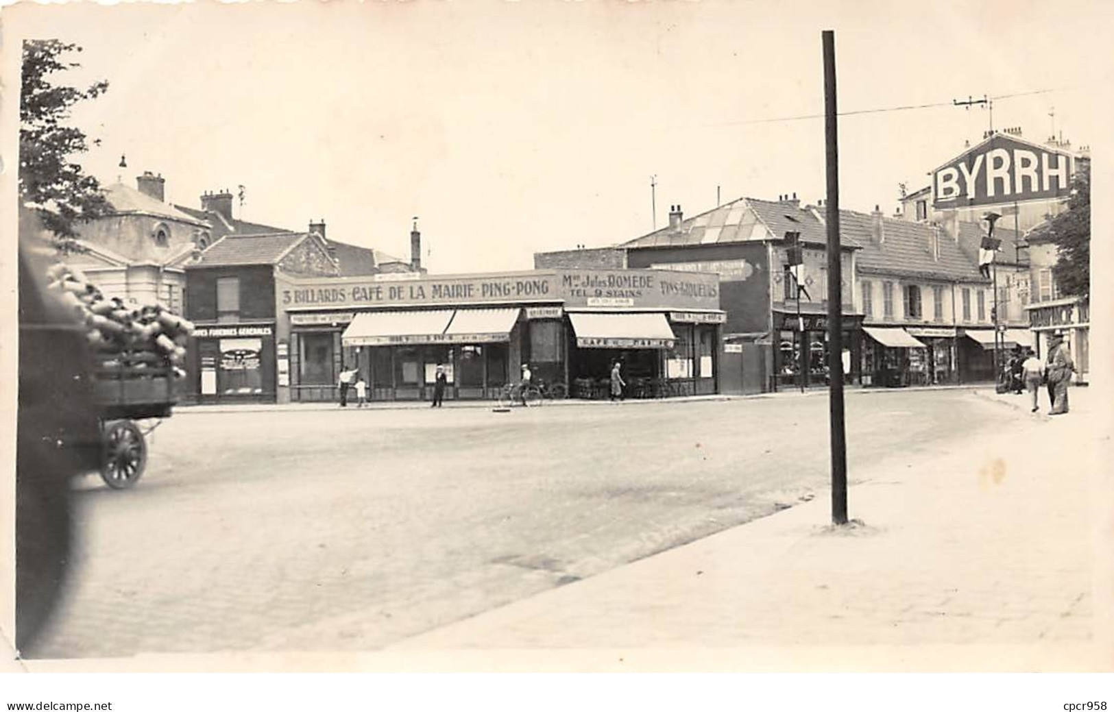 93 - N°63904 - STAINS - Rue, Café De La Mairie - Maison Jules Domede - Carte Photo Souple Format 14x9 Cm - Stains