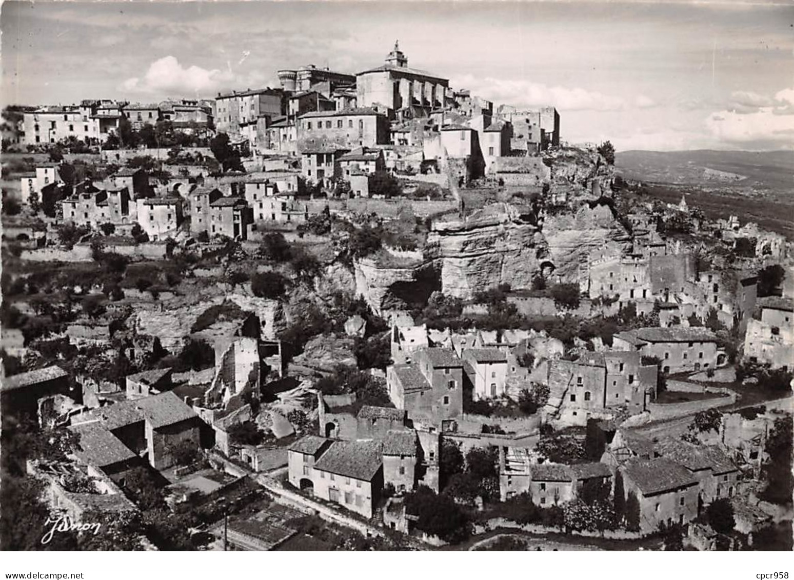 84.n° 205009.gordes.vue Aérienne.cpsm - 15 X 10.5 Cm - Gordes