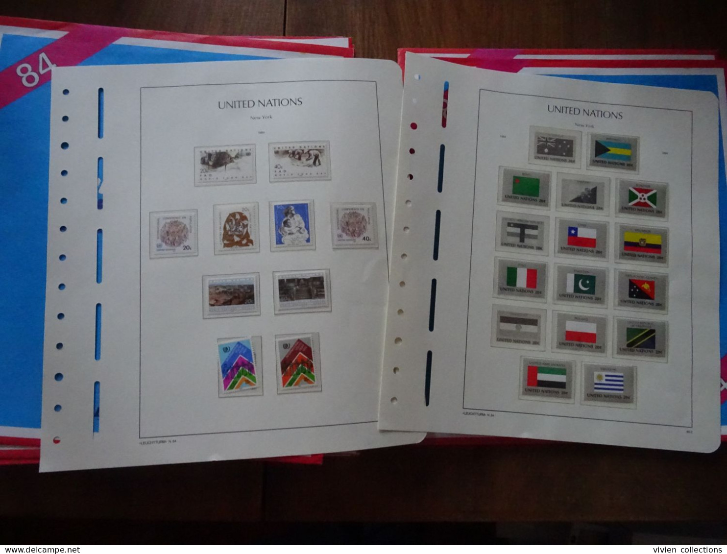 Nations Unies ONU Genève collection de timbres sur pages d'album avec pochette Leuchtturm et en pochettes en boitier