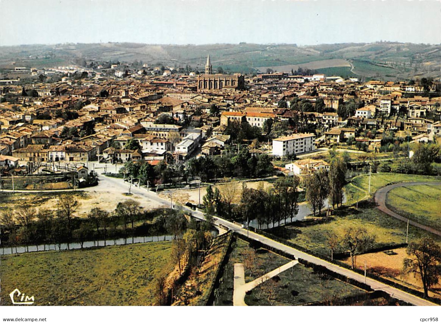 82.n° 204996.beaumont De Lomagne.vue Panoramique .cpsm - 15 X 10.5 Cm - Beaumont De Lomagne