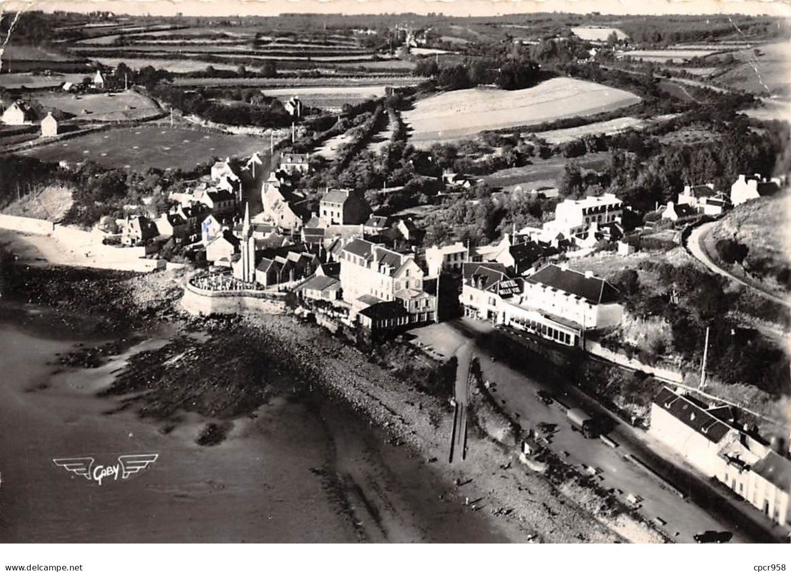 22 .n° 204289.saint Michel En Grève.vue Générale.cpsm - 15 X 10.5 Cm.plie - Saint-Michel-en-Grève