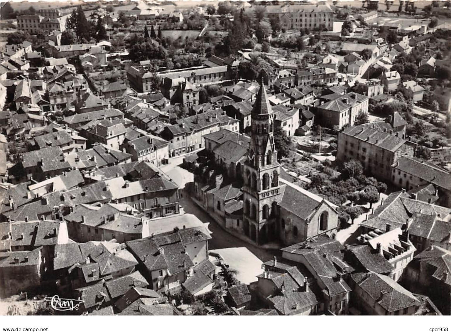 87.n° 205042.st Léonard.l'église.vue Générale.cpsm - 15 X 10.5 Cm - Saint Leonard De Noblat