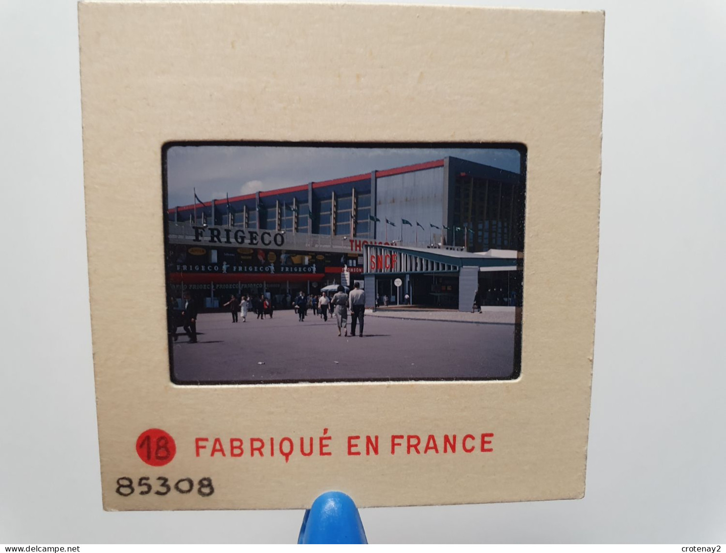 Photo Diapo Diapositive Slide FOIRE De PARIS 1959 Stands FRIGECO THOMSON SNCF VOIR ZOOM - Diapositives