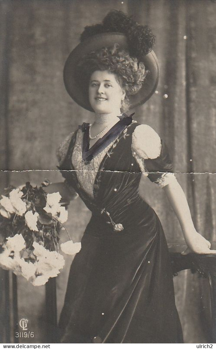 AK Frau In Dunklem Kleid Mit Großem Hut - Ca. 1910 (68706) - Moda