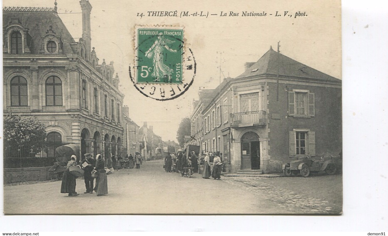 CPA - TIERCE - Rue Nationale - Animée - - Tierce