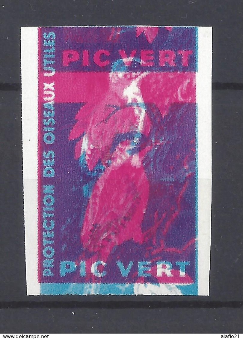 VIGNETTE EXPERIMENTALE PIC VERT N° PV 12 - NEUF SANS CHARNIERE - Proofs, Unissued, Experimental Vignettes