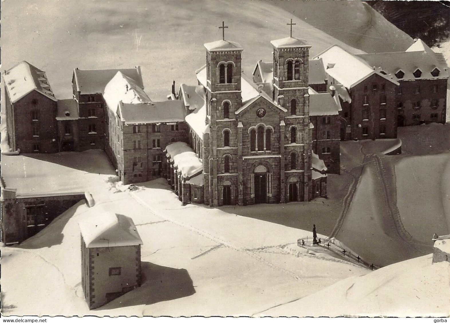 *CPSM - 38 - LA SALETTE- FALAVAUX - Notre Dame De La Salette - La Haute Thébaïde Sous La Neige - La Salette