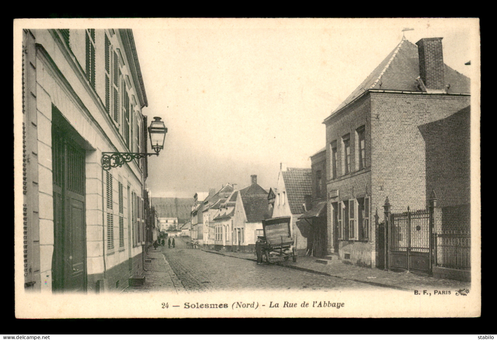 59 - SOLESMES - LA RUE DE L'ABBAYE - Solesmes